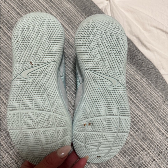 Girls indoor soccer shoes - Picture 3 of 4